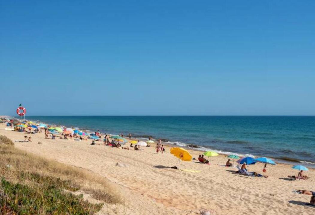 Blife Faro Beach Hostel & Rooms Exterior photo